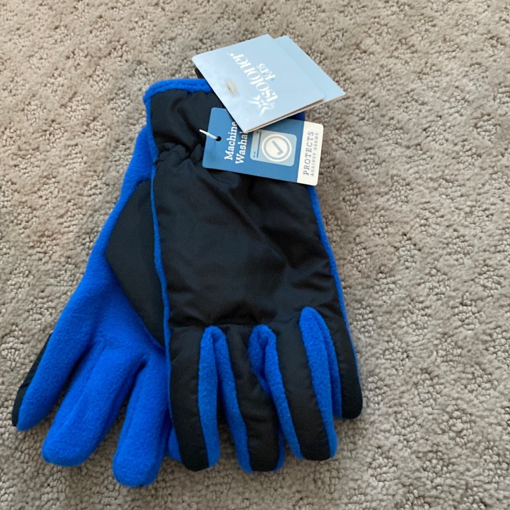 Isotoner kids gloves fleece